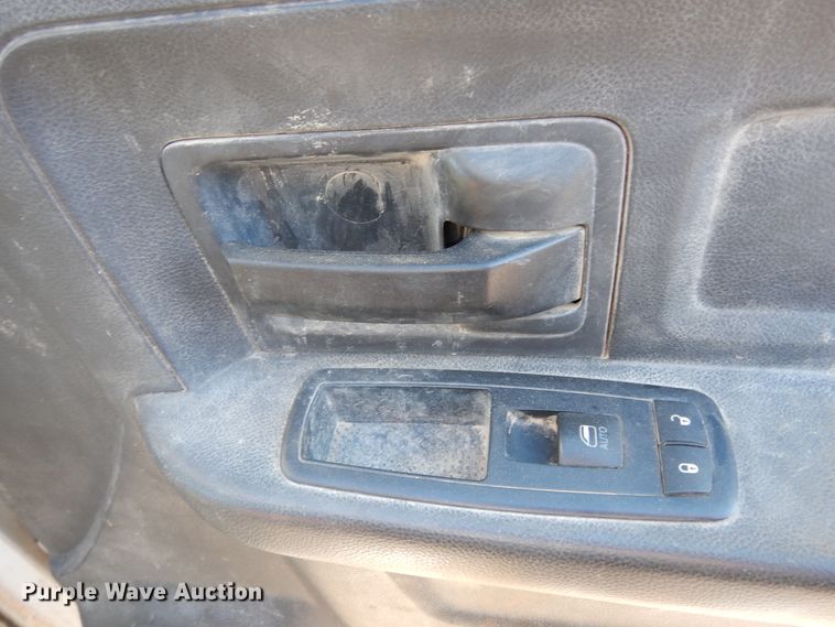 image for item DJ8024 2011 Dodge Ram 5500HD  flatbed truck