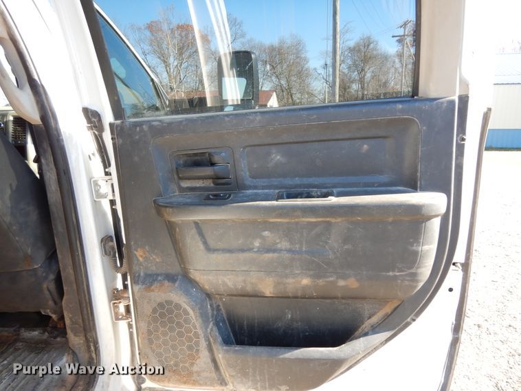 image for item DJ8024 2011 Dodge Ram 5500HD  flatbed truck