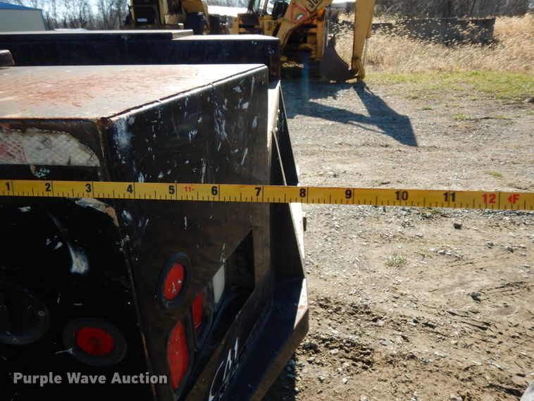 image for item DJ8024 2011 Dodge Ram 5500HD  flatbed truck