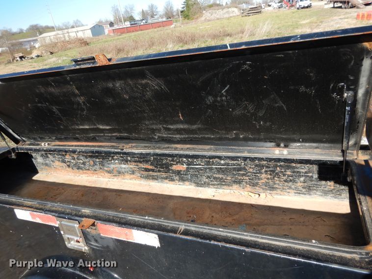 image for item DJ8024 2011 Dodge Ram 5500HD  flatbed truck