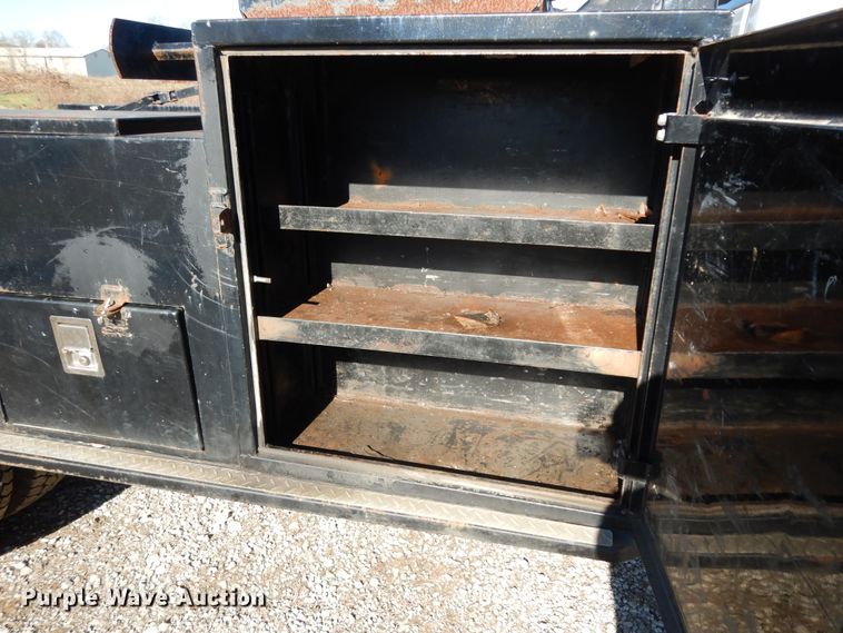 image for item DJ8024 2011 Dodge Ram 5500HD  flatbed truck