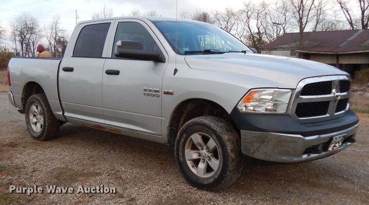 image for item DJ8033 2014 Dodge Ram 1500  Crew Cab pickup truck