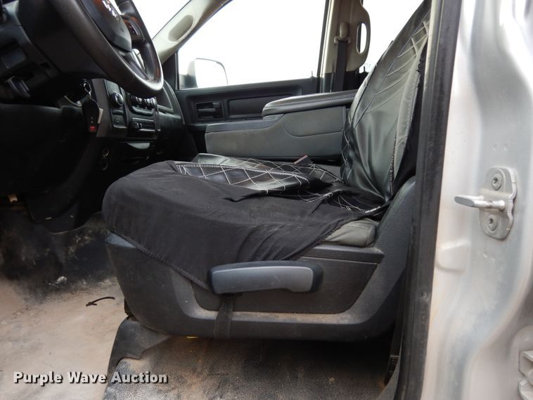 image for item DJ8033 2014 Dodge Ram 1500  Crew Cab pickup truck