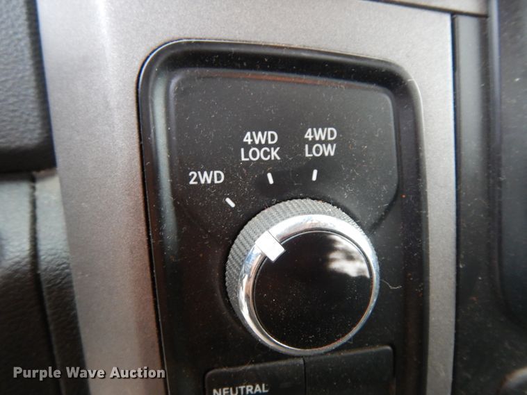 image for item DJ8033 2014 Dodge Ram 1500  Crew Cab pickup truck