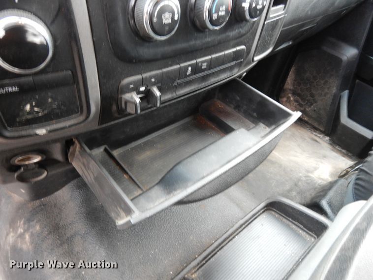 image for item DJ8033 2014 Dodge Ram 1500  Crew Cab pickup truck