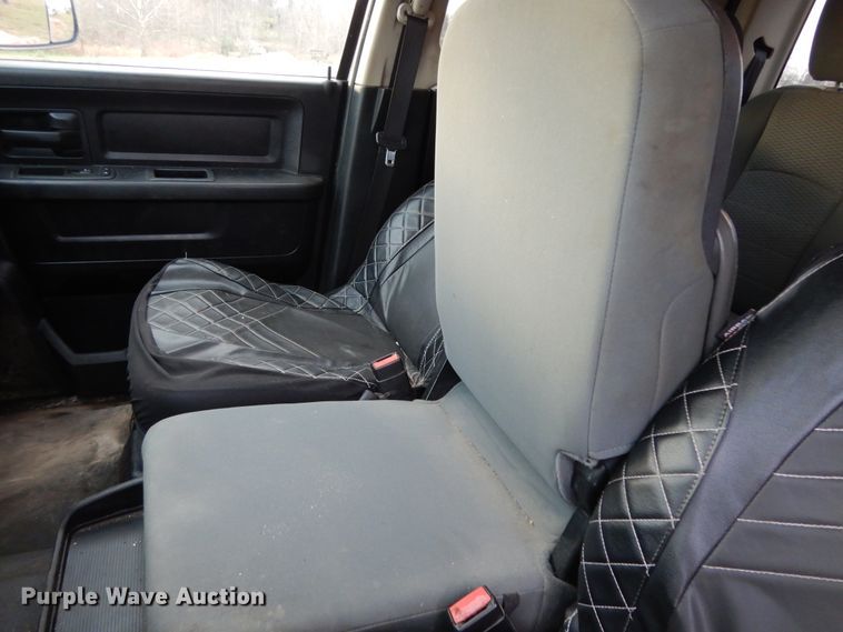 image for item DJ8033 2014 Dodge Ram 1500  Crew Cab pickup truck