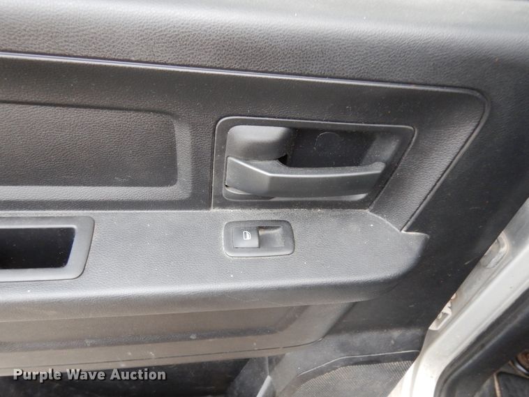 image for item DJ8033 2014 Dodge Ram 1500  Crew Cab pickup truck