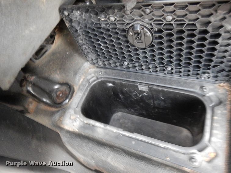 image for item DJ8033 2014 Dodge Ram 1500  Crew Cab pickup truck