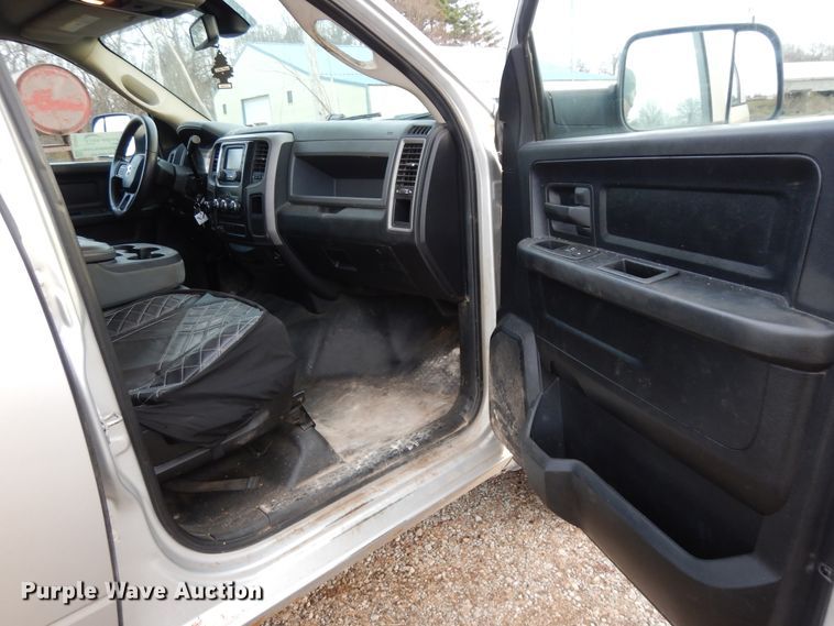 image for item DJ8033 2014 Dodge Ram 1500  Crew Cab pickup truck