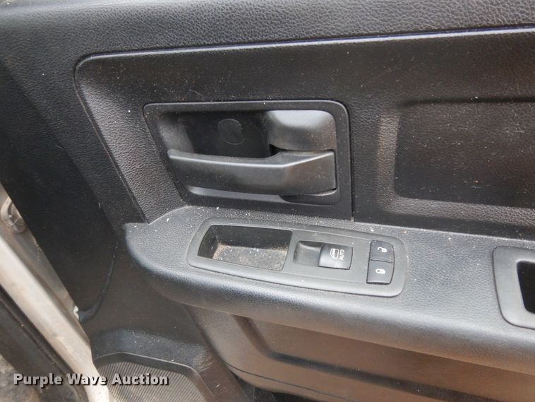 image for item DJ8033 2014 Dodge Ram 1500  Crew Cab pickup truck