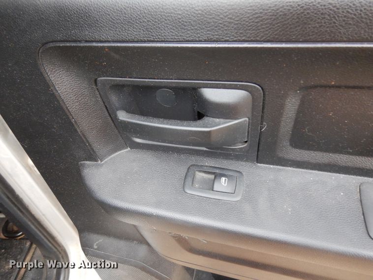 image for item DJ8033 2014 Dodge Ram 1500  Crew Cab pickup truck