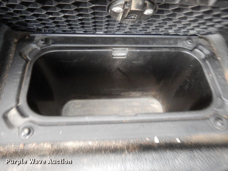 image for item DJ8033 2014 Dodge Ram 1500  Crew Cab pickup truck