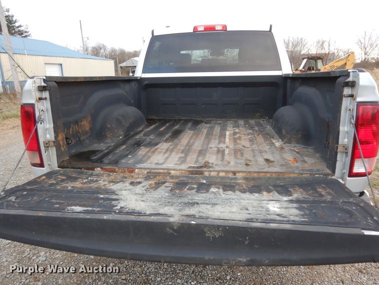 image for item DJ8033 2014 Dodge Ram 1500  Crew Cab pickup truck