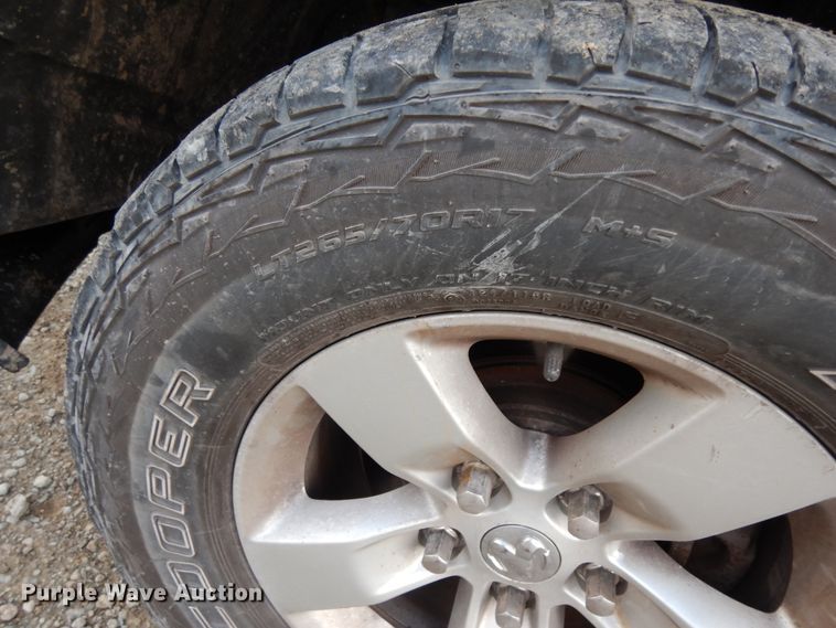 image for item DJ8033 2014 Dodge Ram 1500  Crew Cab pickup truck