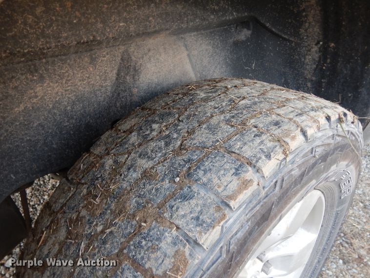 image for item DJ8033 2014 Dodge Ram 1500  Crew Cab pickup truck