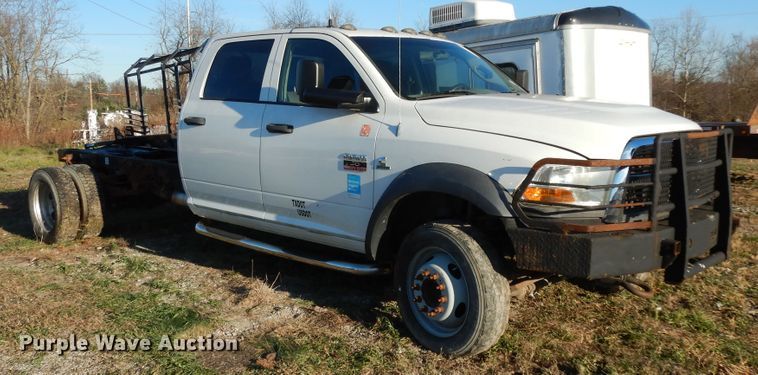 image for item DJ8042 2011 Dodge Ram 5500HD  Crew Cab truck cab and chassis