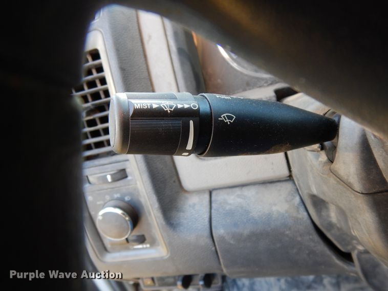 image for item DJ8042 2011 Dodge Ram 5500HD  Crew Cab truck cab and chassis