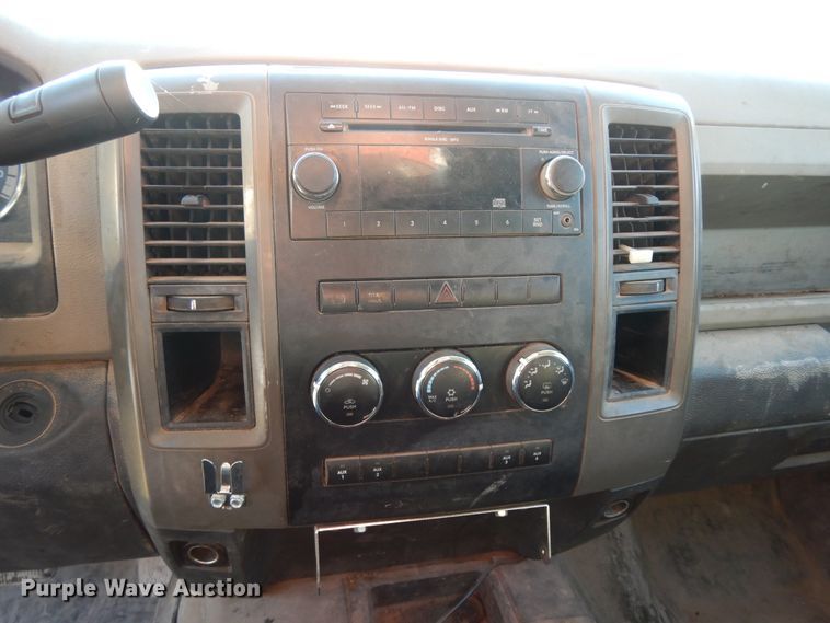 image for item DJ8042 2011 Dodge Ram 5500HD  Crew Cab truck cab and chassis