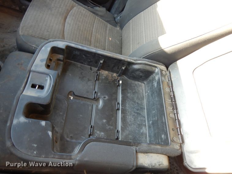 image for item DJ8042 2011 Dodge Ram 5500HD  Crew Cab truck cab and chassis