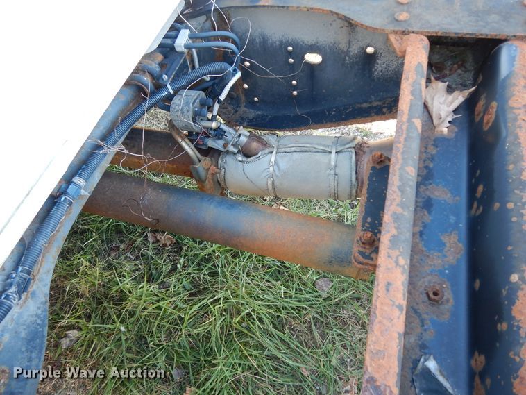 image for item DJ8042 2011 Dodge Ram 5500HD  Crew Cab truck cab and chassis