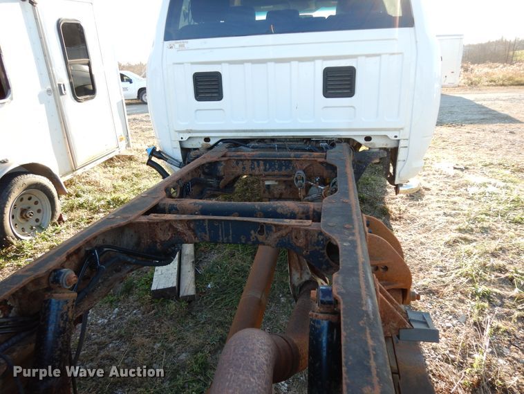 image for item DJ8042 2011 Dodge Ram 5500HD  Crew Cab truck cab and chassis