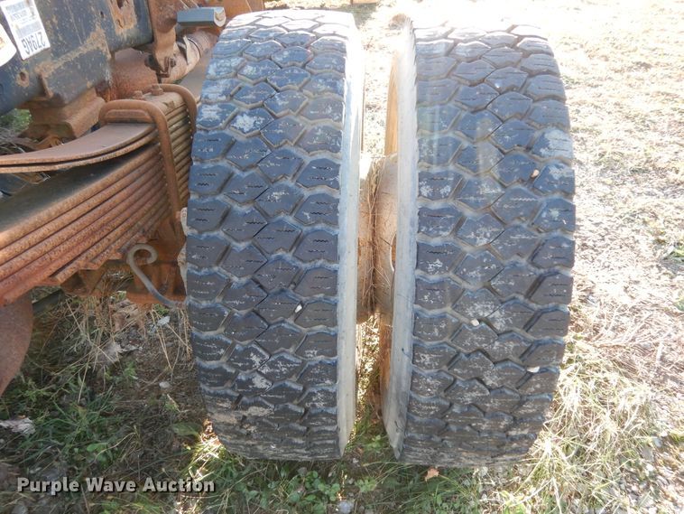 image for item DJ8042 2011 Dodge Ram 5500HD  Crew Cab truck cab and chassis