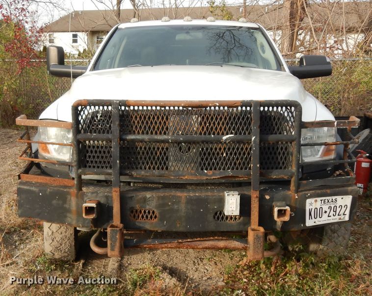 image for item DJ8064 2011 Dodge Ram 5500HD  flatbed truck