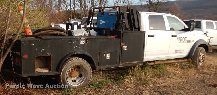 image for item DJ8064 2011 Dodge Ram 5500HD  flatbed truck