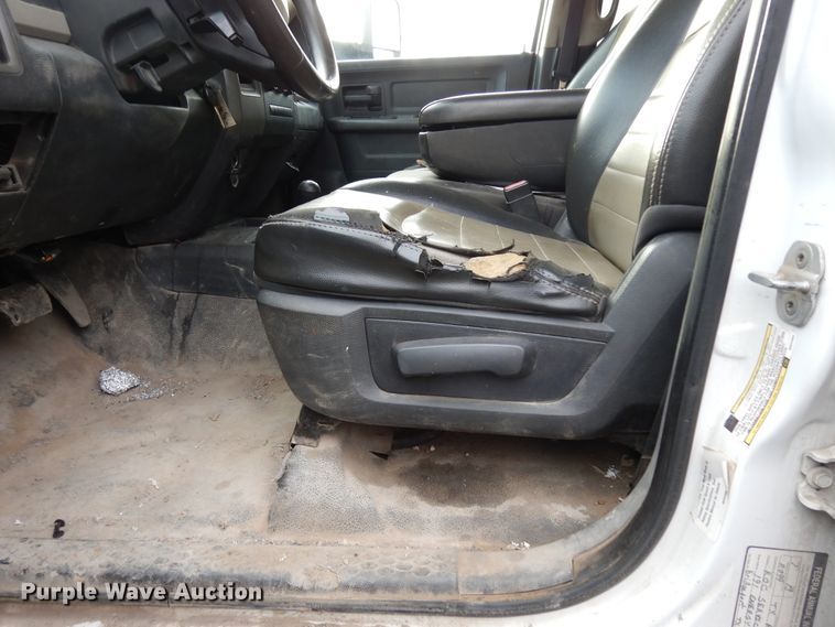 image for item DJ8064 2011 Dodge Ram 5500HD  flatbed truck