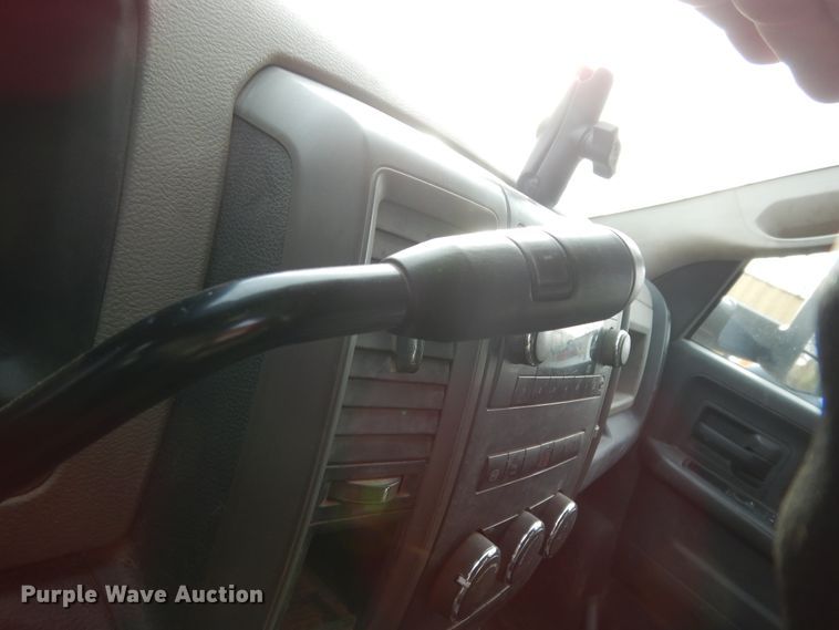 image for item DJ8064 2011 Dodge Ram 5500HD  flatbed truck