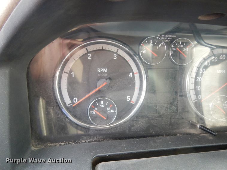 image for item DJ8064 2011 Dodge Ram 5500HD  flatbed truck