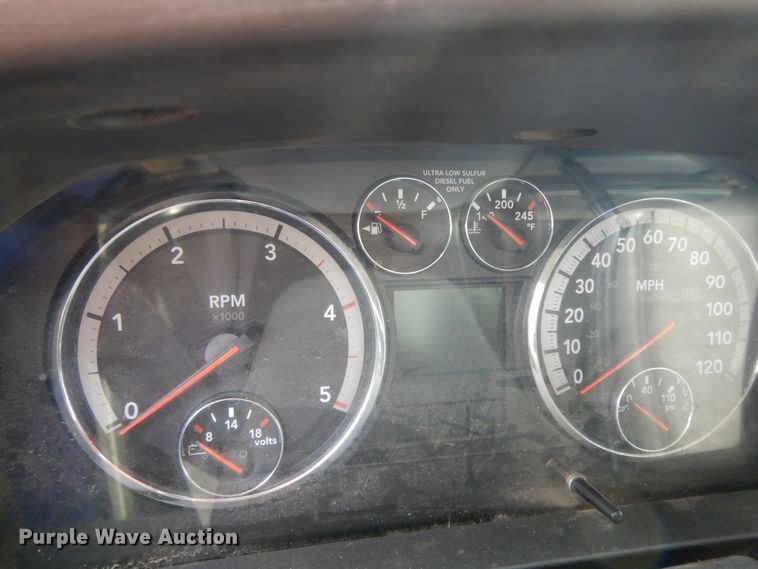 image for item DJ8064 2011 Dodge Ram 5500HD  flatbed truck