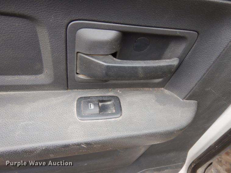 image for item DJ8064 2011 Dodge Ram 5500HD  flatbed truck