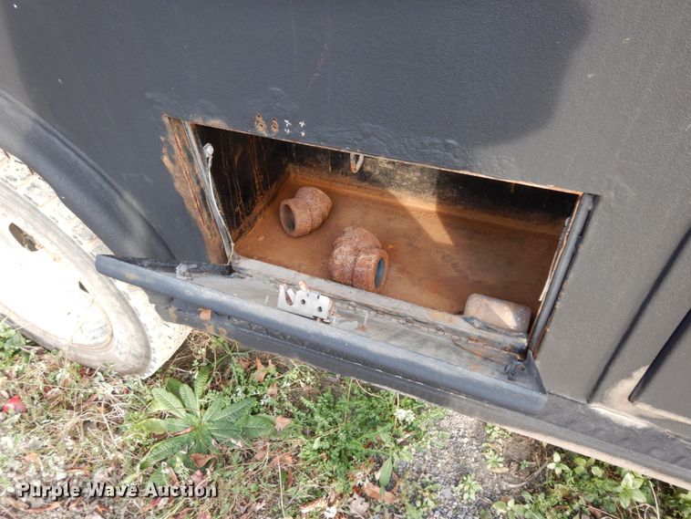 image for item DJ8064 2011 Dodge Ram 5500HD  flatbed truck