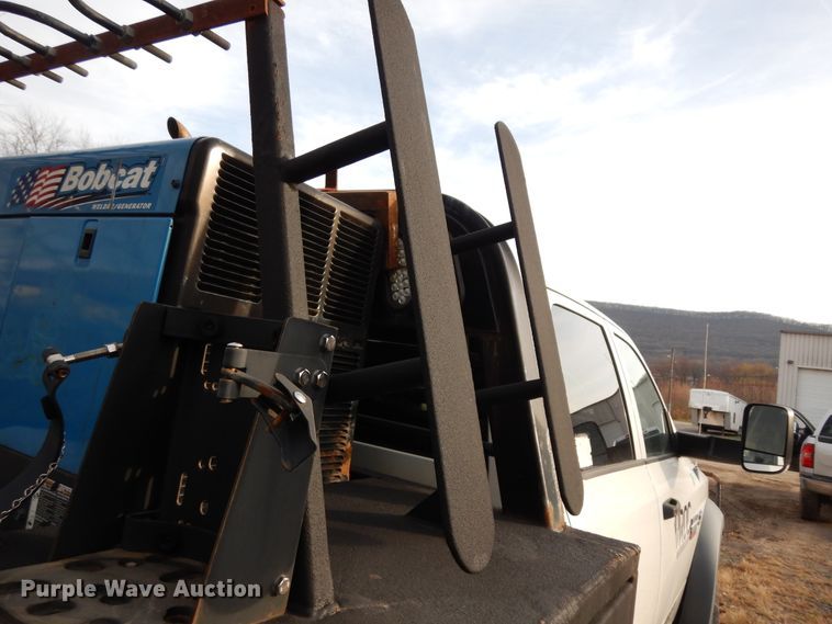 image for item DJ8064 2011 Dodge Ram 5500HD  flatbed truck