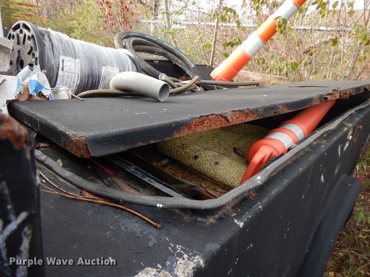 image for item DJ8064 2011 Dodge Ram 5500HD  flatbed truck