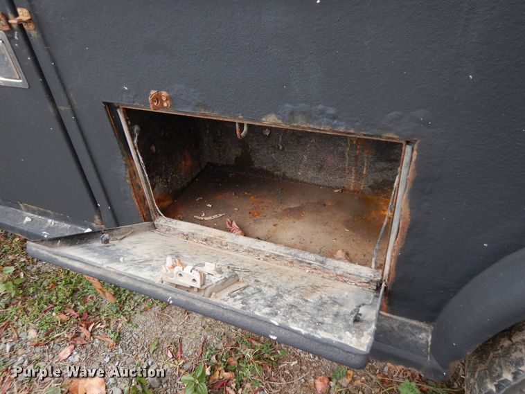 image for item DJ8064 2011 Dodge Ram 5500HD  flatbed truck