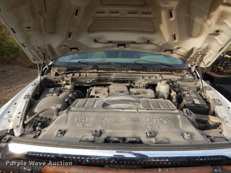 image for item DJ8064 2011 Dodge Ram 5500HD  flatbed truck