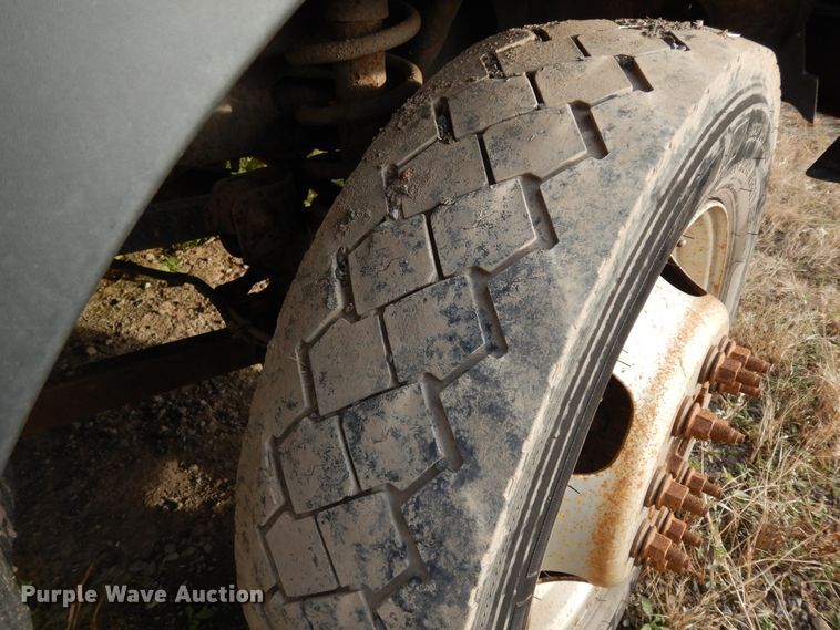 image for item DJ8064 2011 Dodge Ram 5500HD  flatbed truck