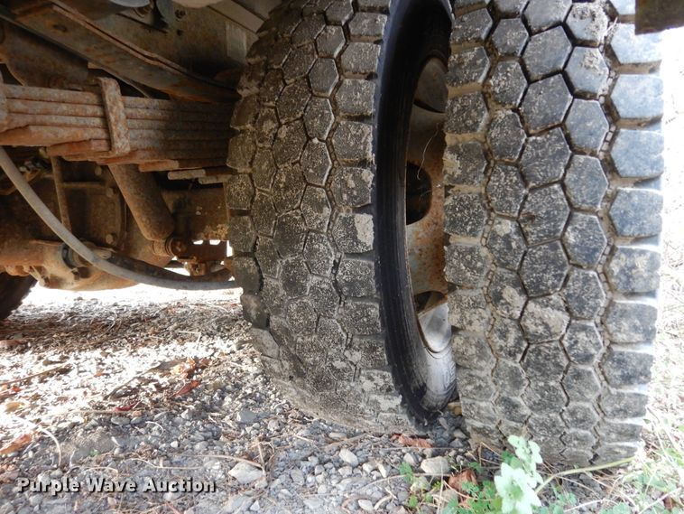 image for item DJ8064 2011 Dodge Ram 5500HD  flatbed truck