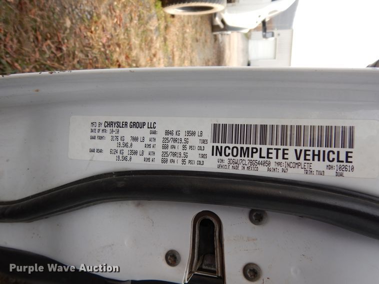 image for item DJ8064 2011 Dodge Ram 5500HD  flatbed truck