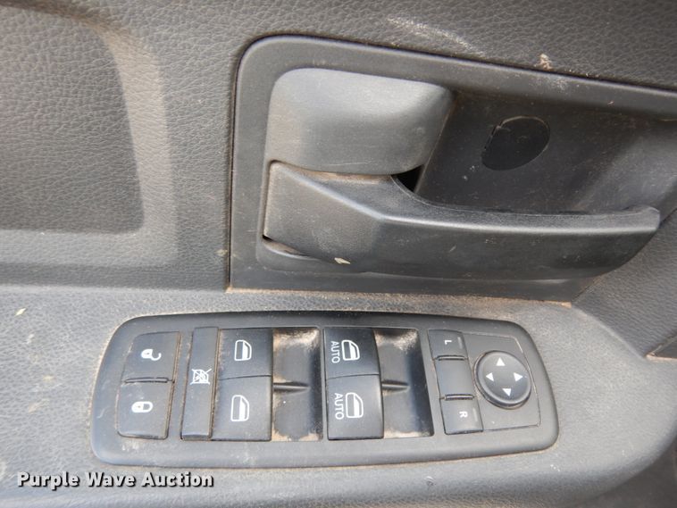 image for item DJ8082 2011 Dodge Ram 5500HD  Crew Cab flatbed truck