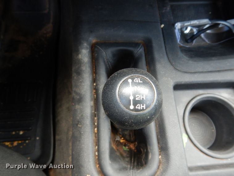 image for item DJ8082 2011 Dodge Ram 5500HD  Crew Cab flatbed truck