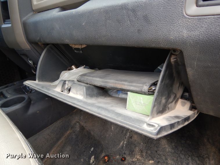 image for item DJ8082 2011 Dodge Ram 5500HD  Crew Cab flatbed truck