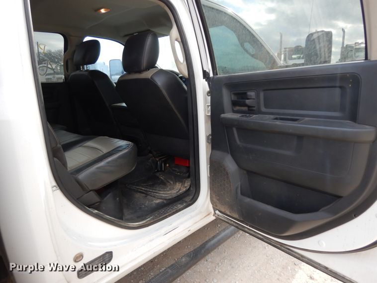 image for item DJ8082 2011 Dodge Ram 5500HD  Crew Cab flatbed truck