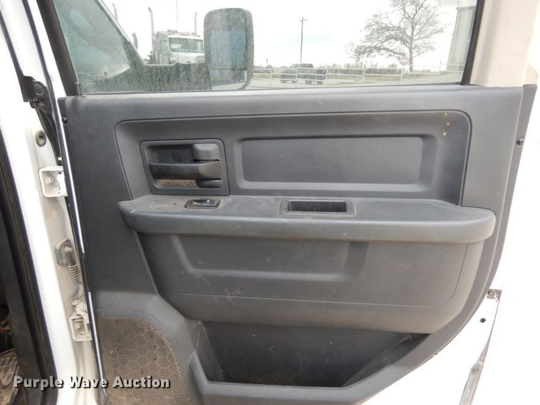 image for item DJ8082 2011 Dodge Ram 5500HD  Crew Cab flatbed truck