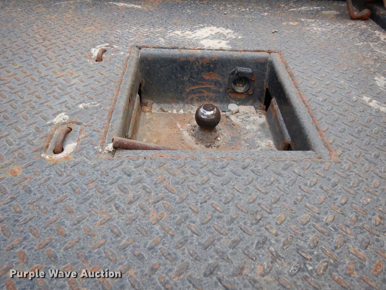 image for item DJ8082 2011 Dodge Ram 5500HD  Crew Cab flatbed truck