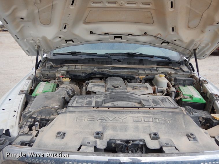 image for item DJ8082 2011 Dodge Ram 5500HD  Crew Cab flatbed truck