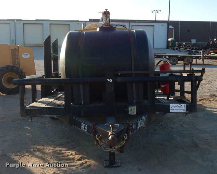 image for item DJ8085 2007 Apache utility trailer