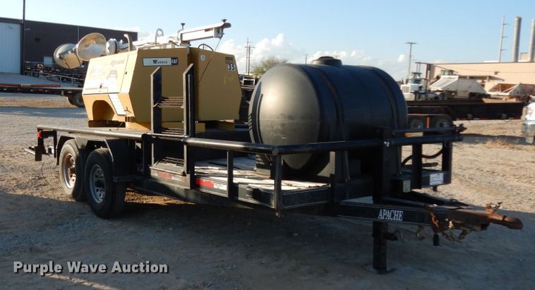 image for item DJ8085 2007 Apache utility trailer